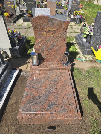 Urnový hrob Multicolor.jpg